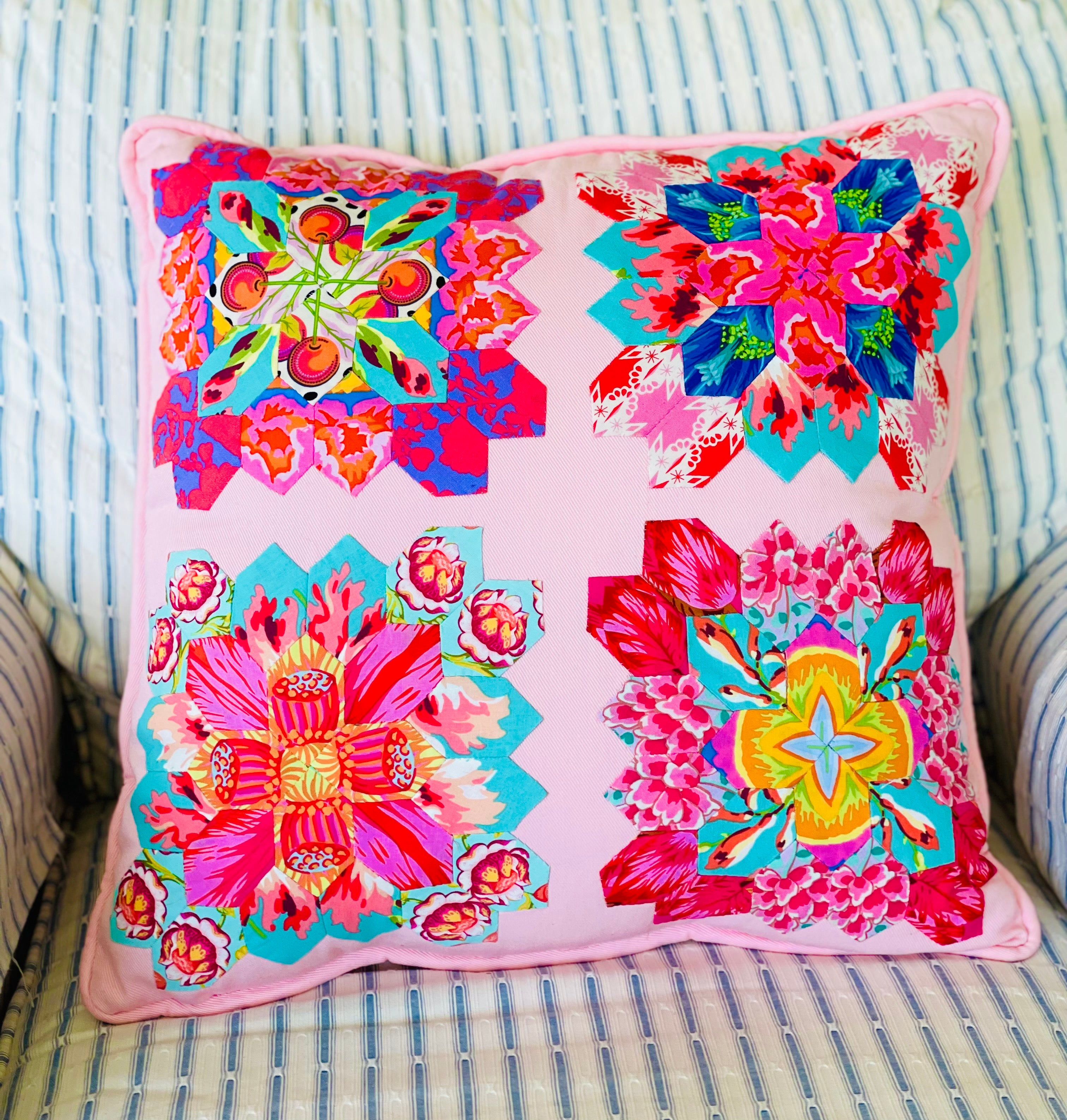 Appliqué Pillow P2