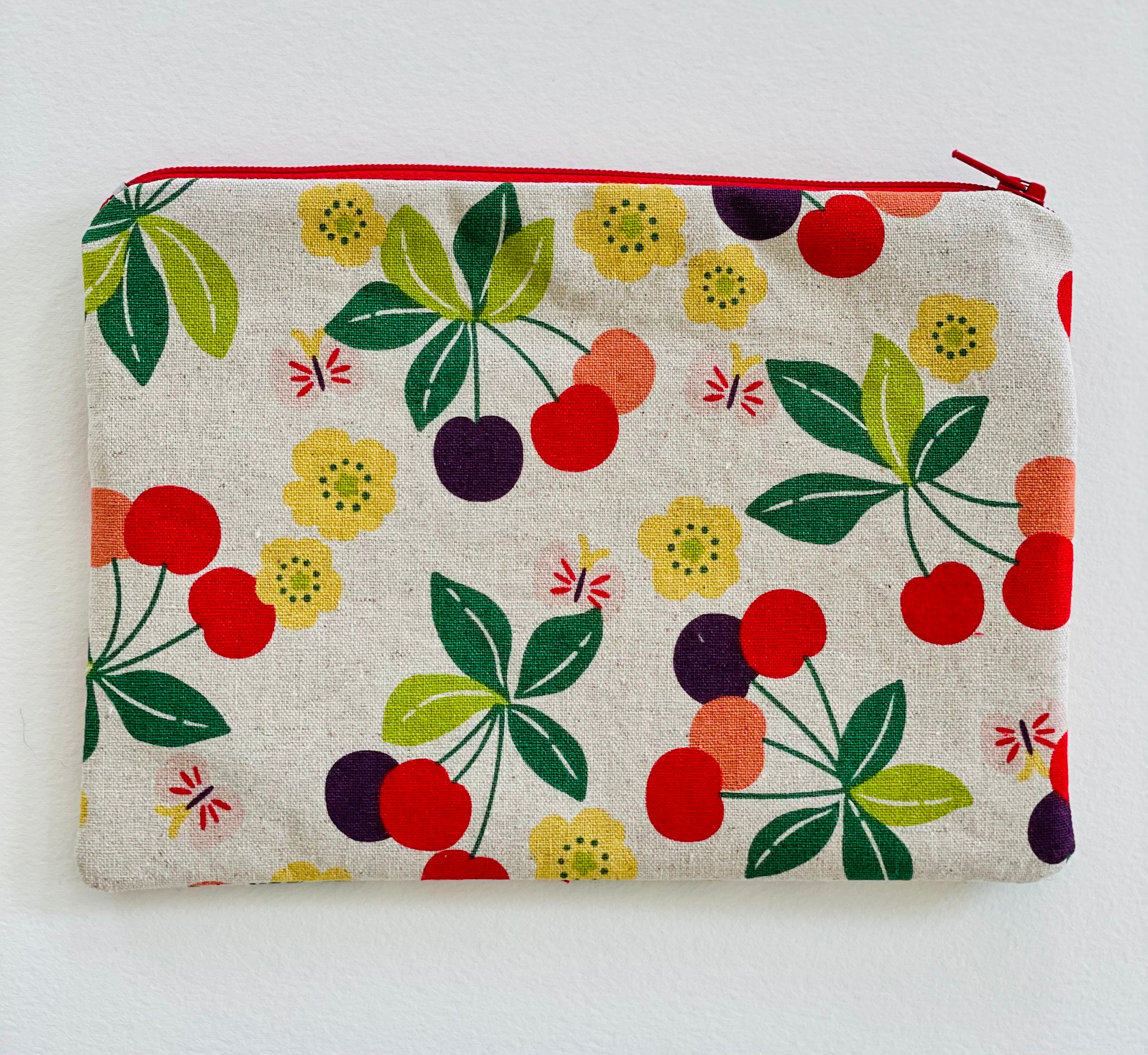 Medium Zip Pouch 12