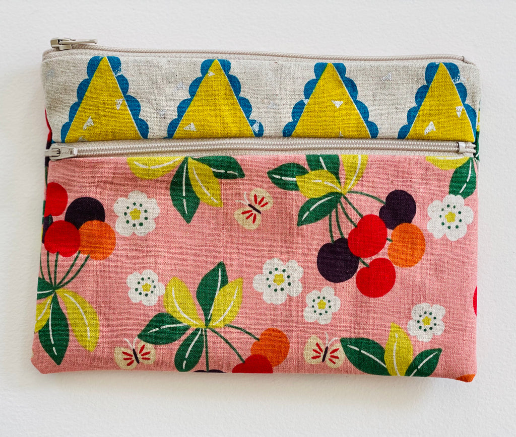 Medium Zip Pouch 14