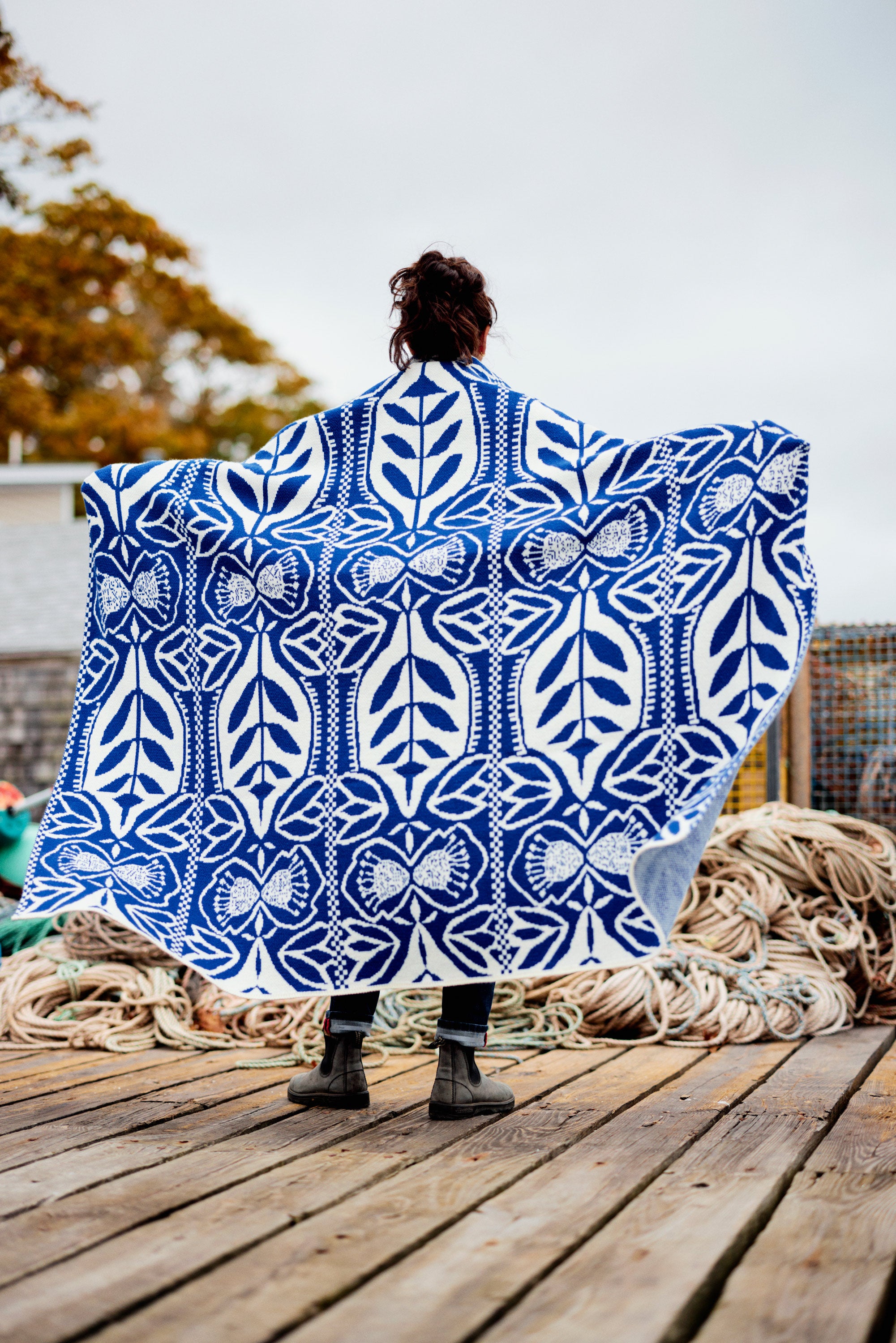 "Silhouette" Merino Wool Throw Blanket