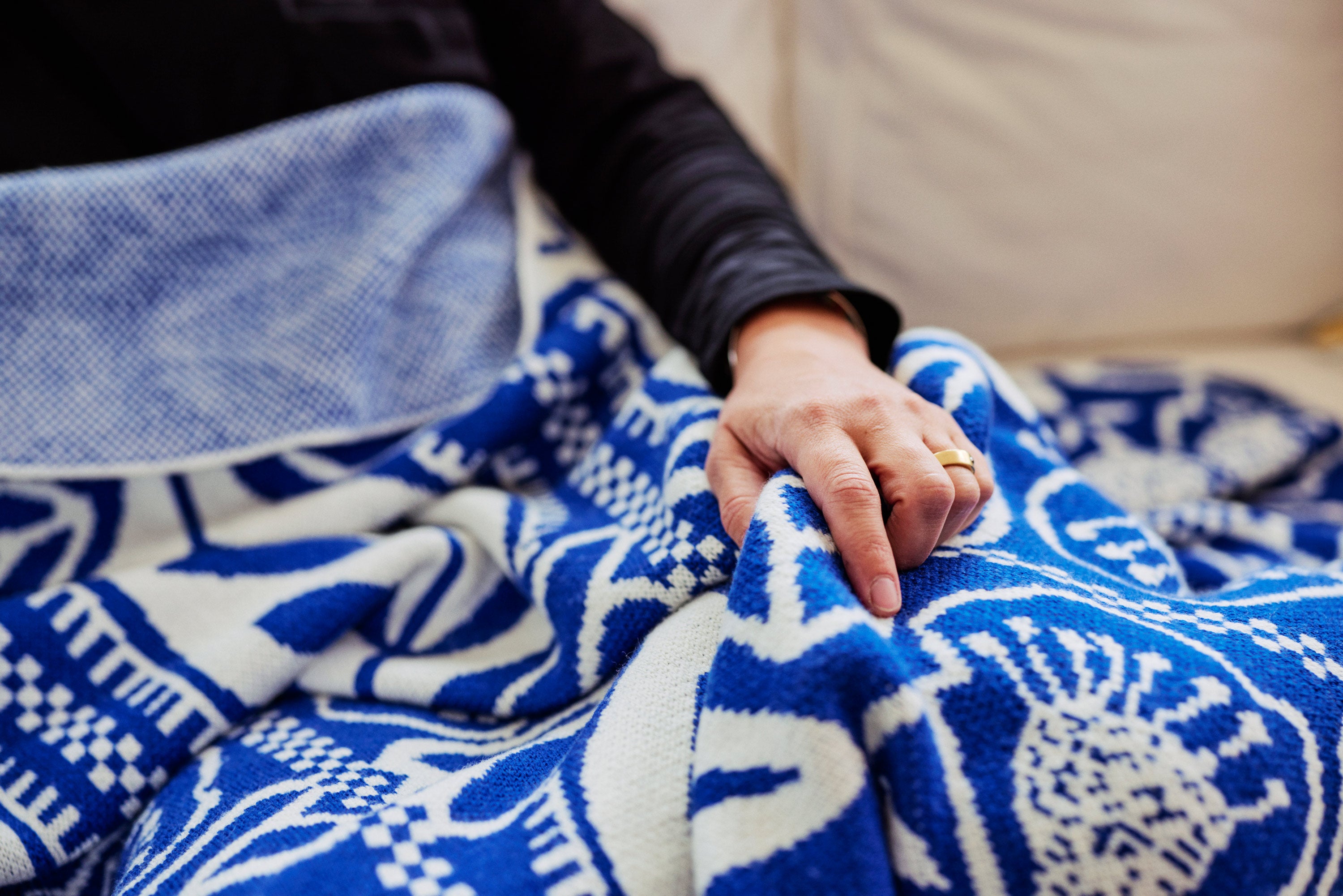 "Silhouette" Merino Wool Throw Blanket